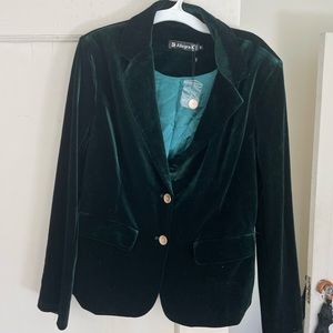 NWT Green Velvet Blazer Size Medium